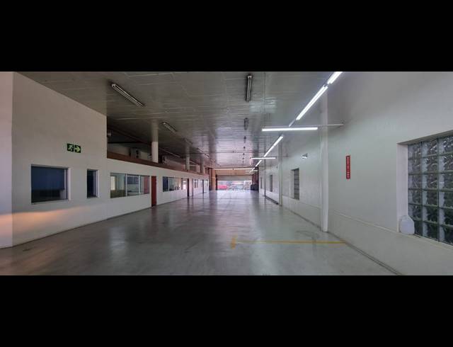 5,100M² WAREHOUSE FOR SALE IN LA ROCHELLE